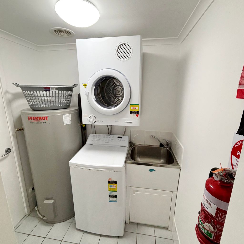 Jubilee Apartment 03