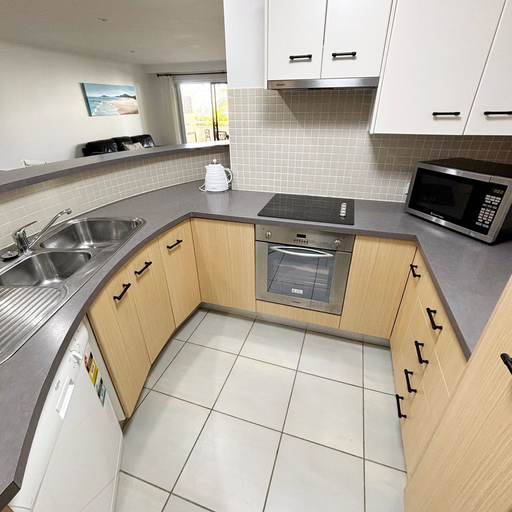 Jubilee Apartment 03