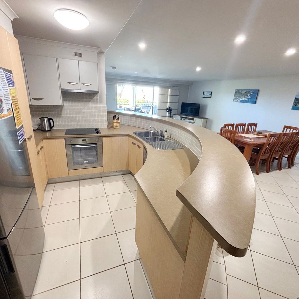 Jubilee Apartment 04