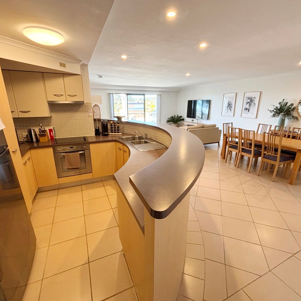 Jubilee Apartment 06
