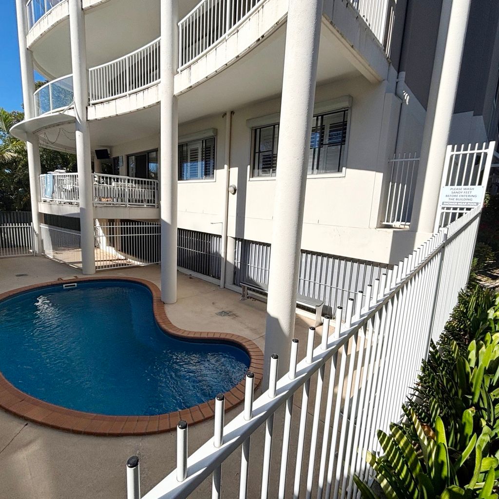 Jubilee Apartment 06