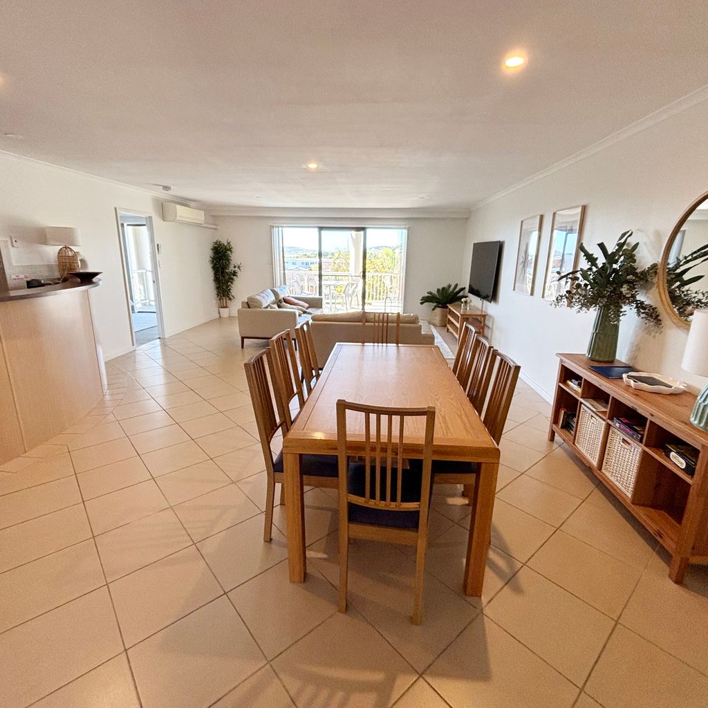 Jubilee Apartment 06