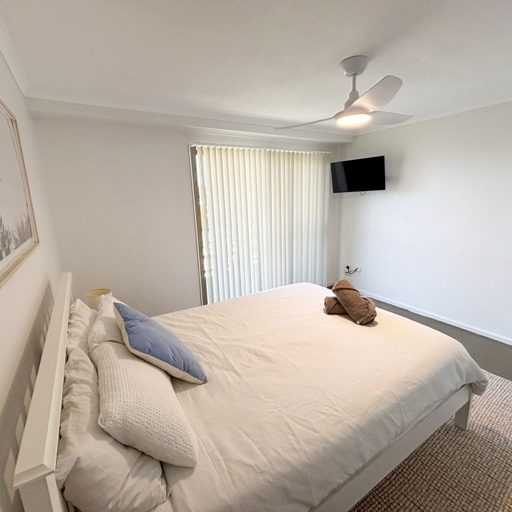 Jubilee Apartment 06