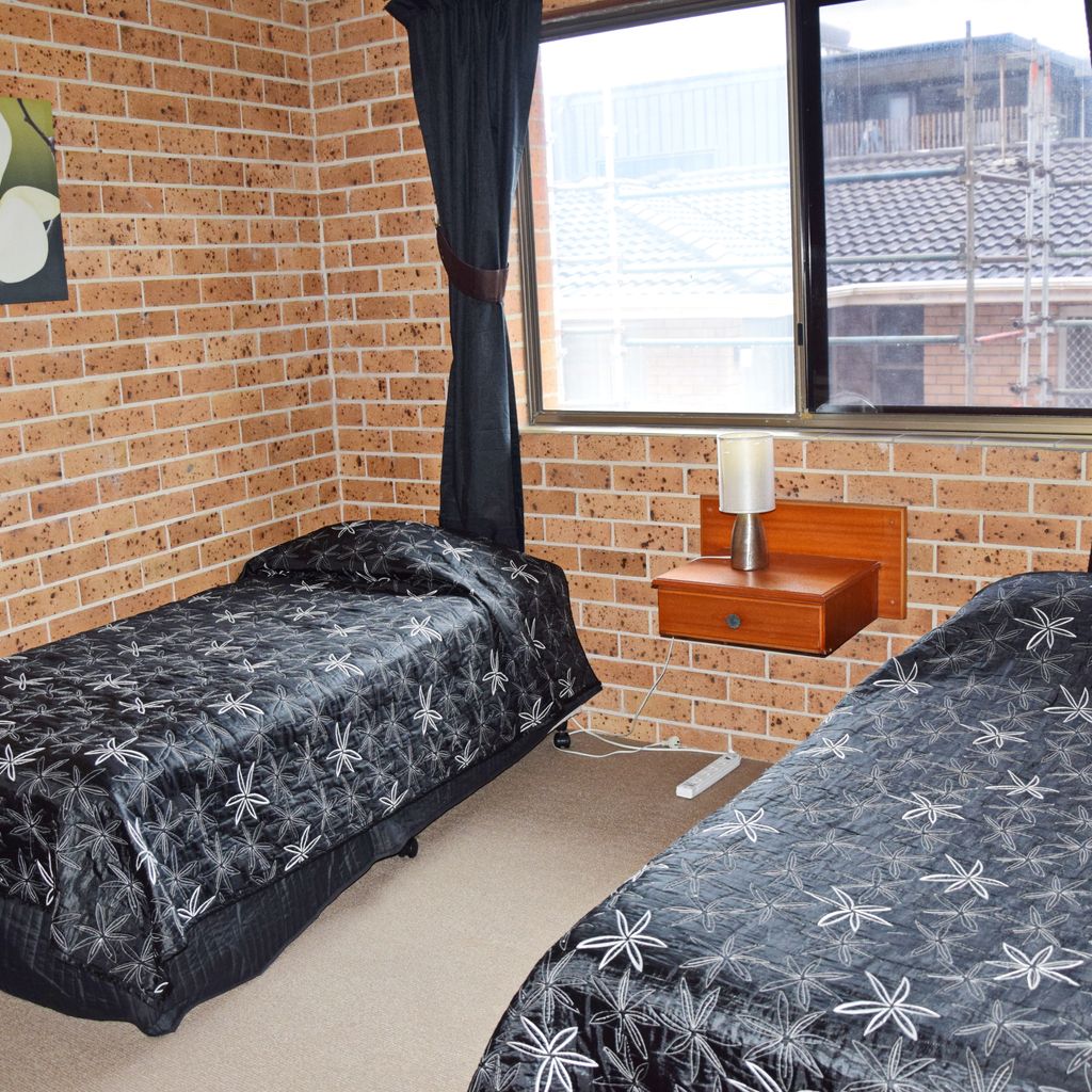 Third bedroom.