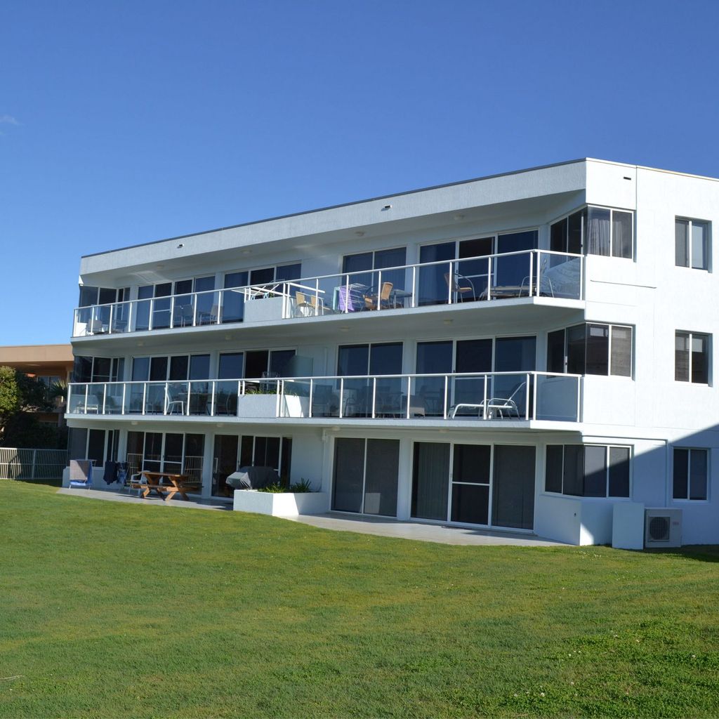 External view of the apartment building.