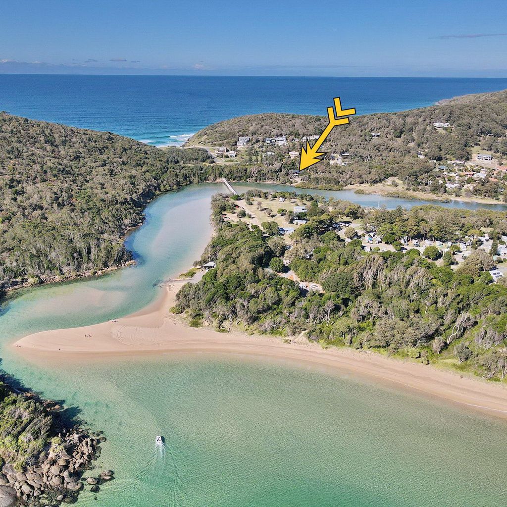 Aerial view of Alkira.