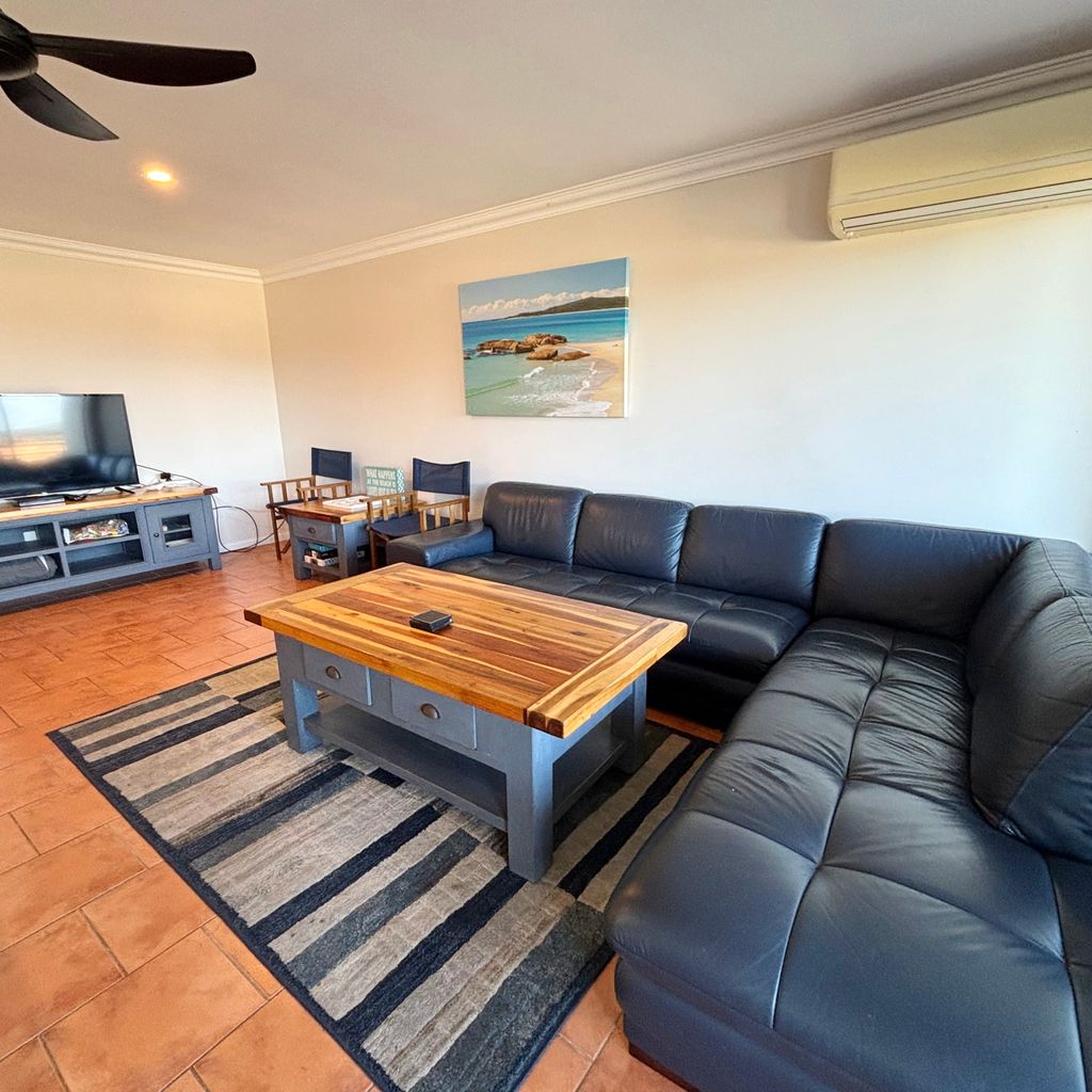 Living area. 
