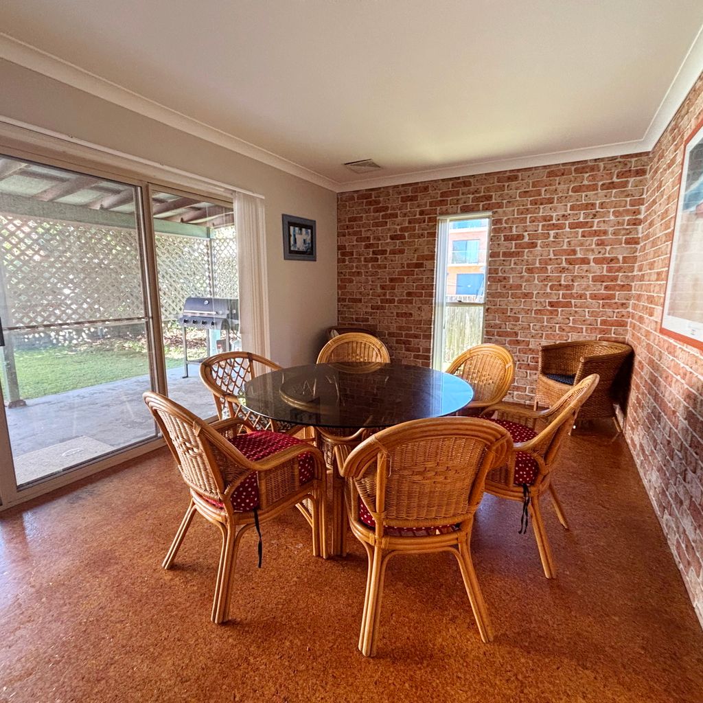 Dining area. 