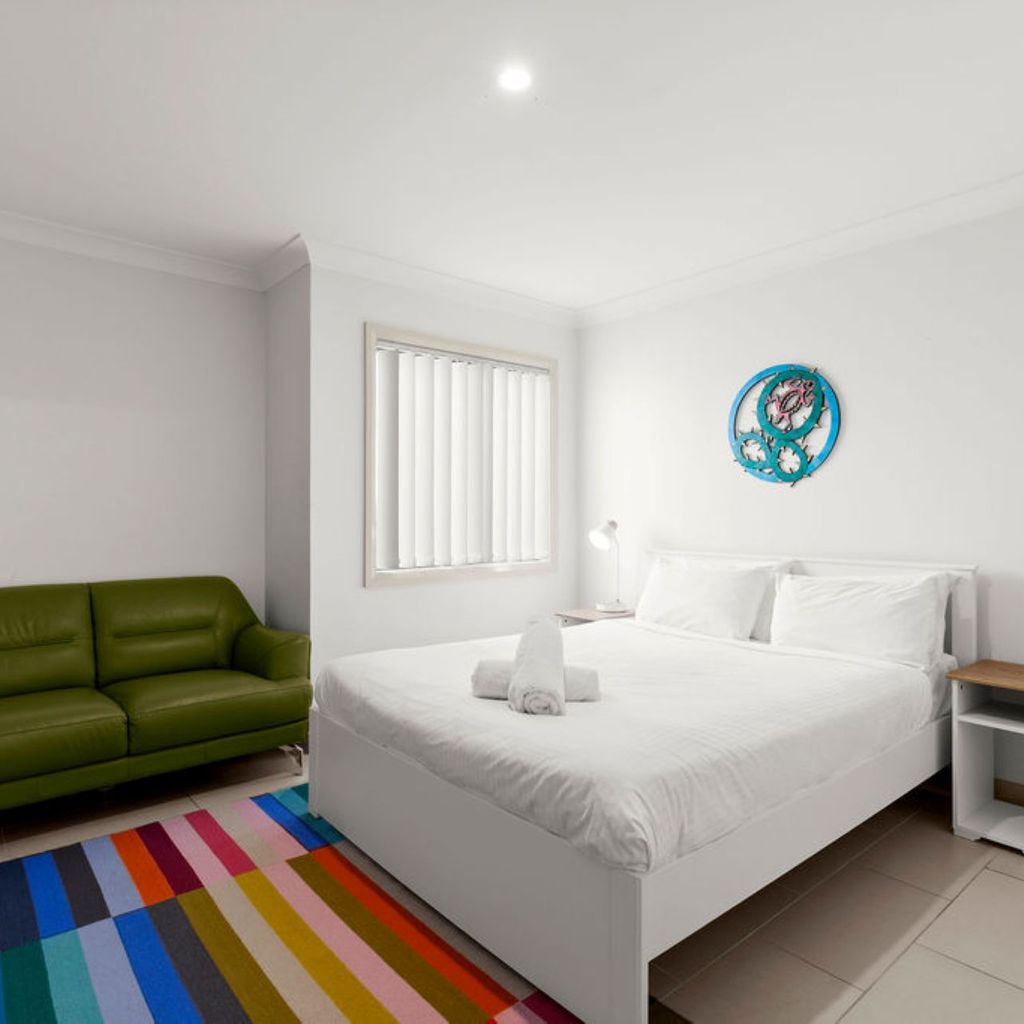 Pentagon – 2/65 Gippsland Street