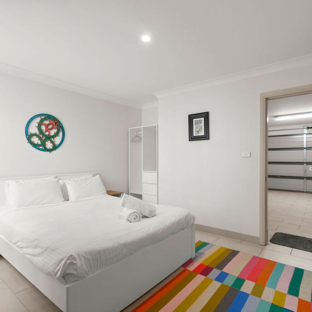 Pentagon – 2/65 Gippsland Street