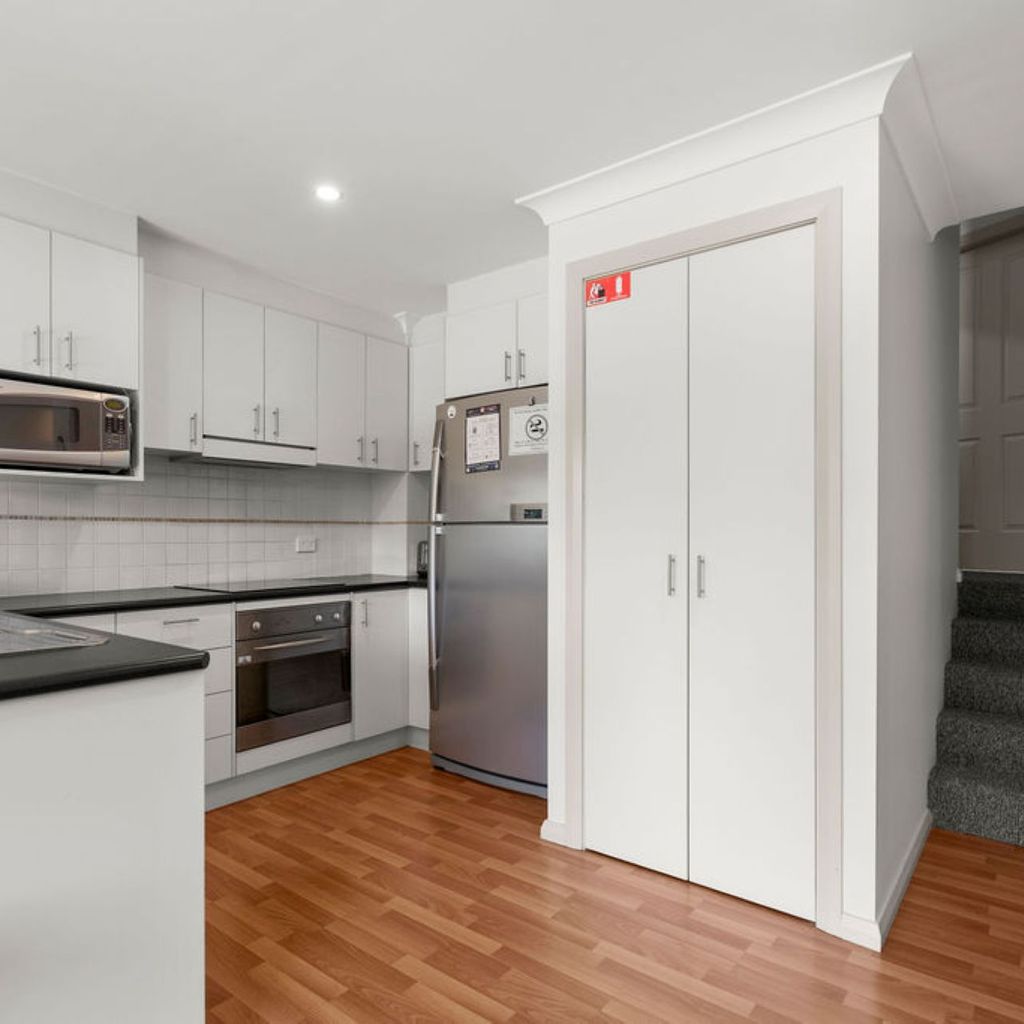 Pentagon – 2/65 Gippsland Street