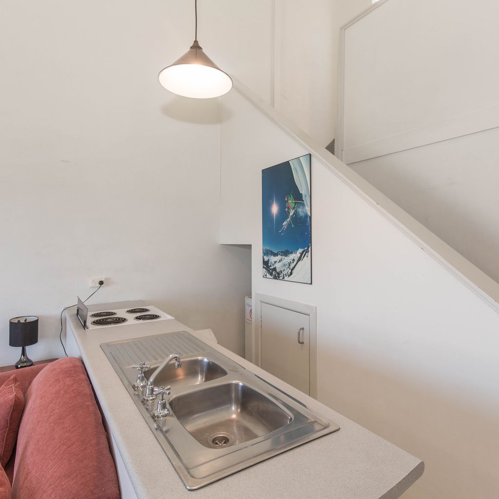 Razorback – 12/1 Gippsland Street