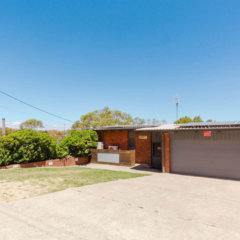 The Lakefront – 2/69 Townsend Street