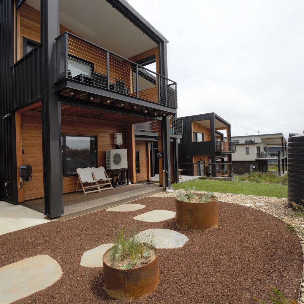 Spuren –  4/2 Echidna Place, East Jindabyne