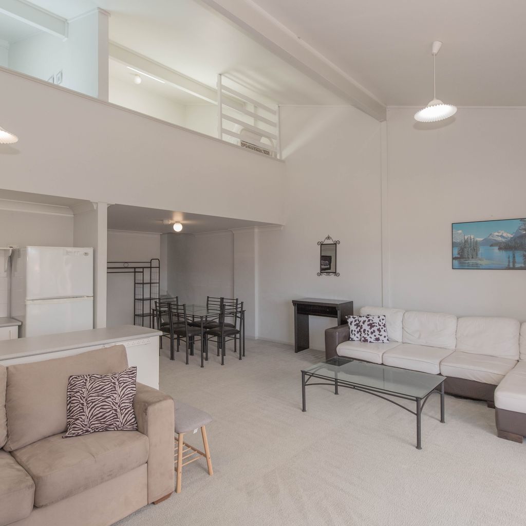 Razorback – 11/1 Gippsland St