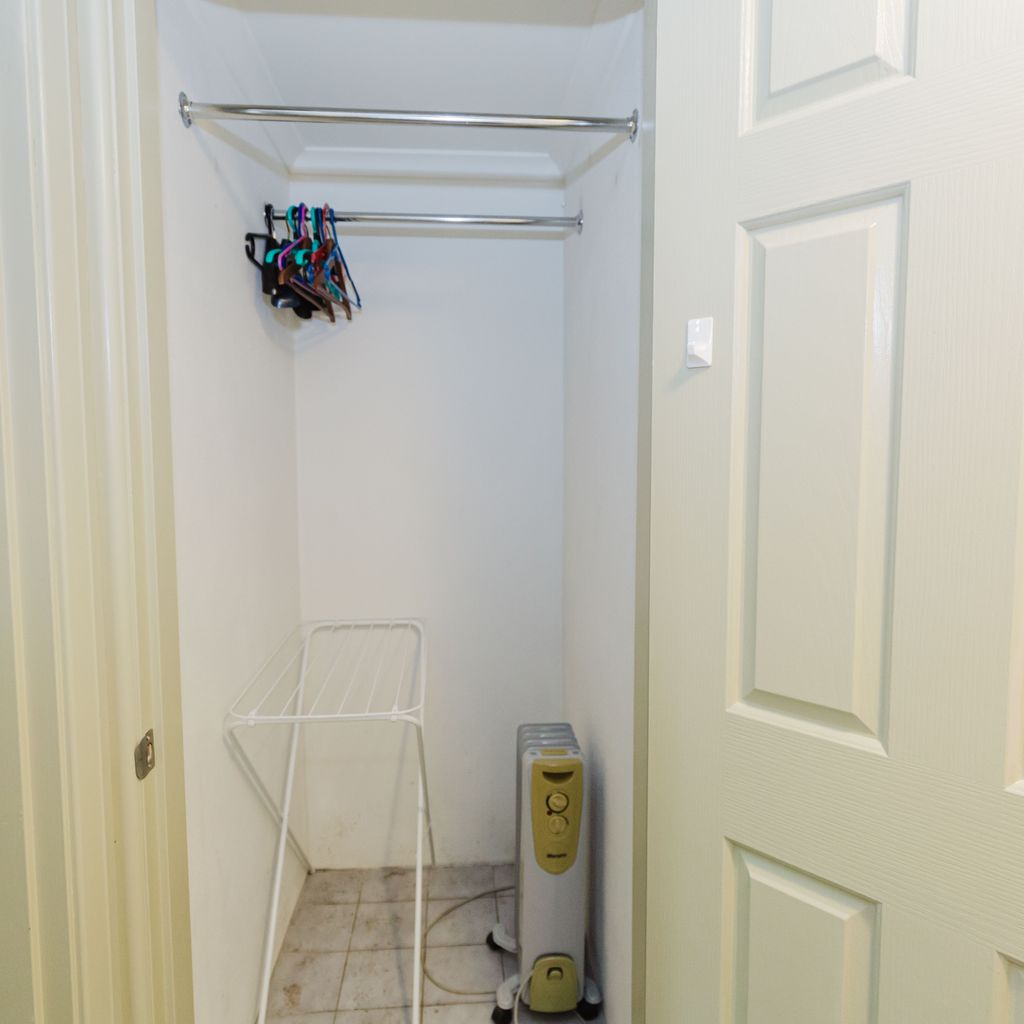 Glacialis – 4/5 Penders Court