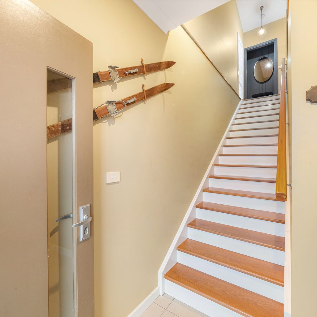 Alpine Retreat – 107A Gippsland Street