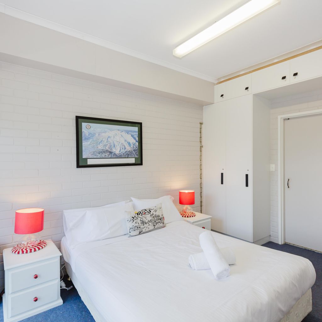 Summit – 13/35 Clyde Street