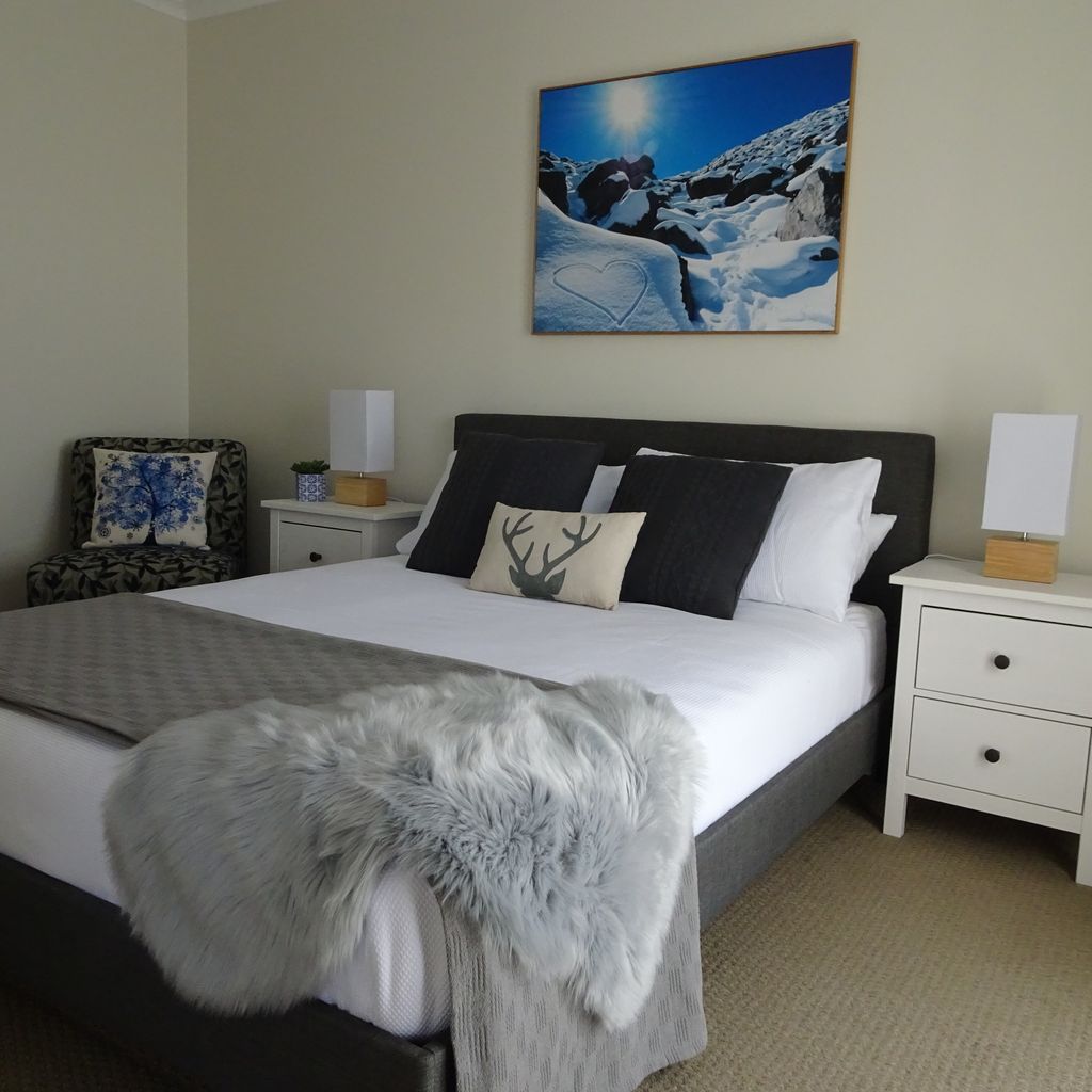 Opus – 2 /10 Poley Cow Lane