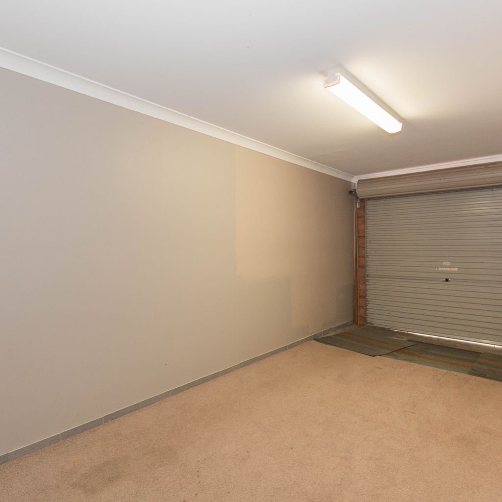 Aspect – 1/8a Poley Cow Lane