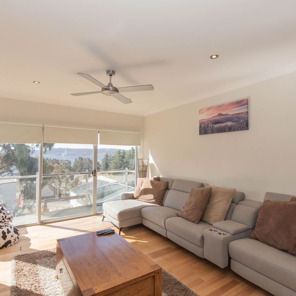 Aspect – 1/8a Poley Cow Lane