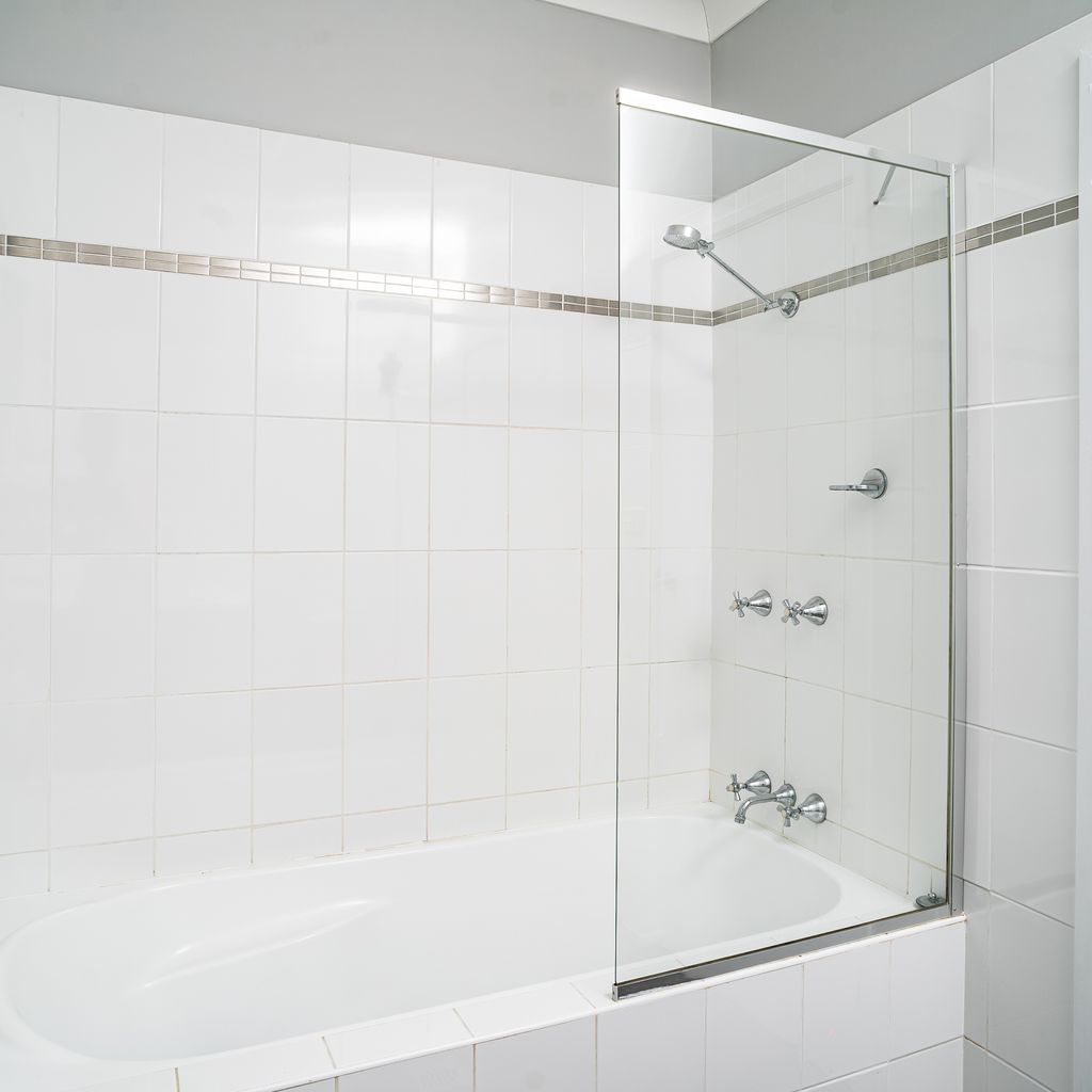 Aspect – 2/8a Poley Cow Lane