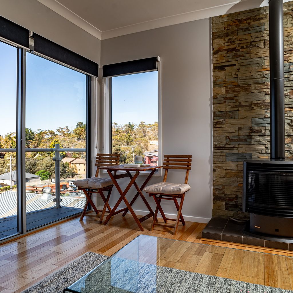 Aspect – 2/8a Poley Cow Lane
