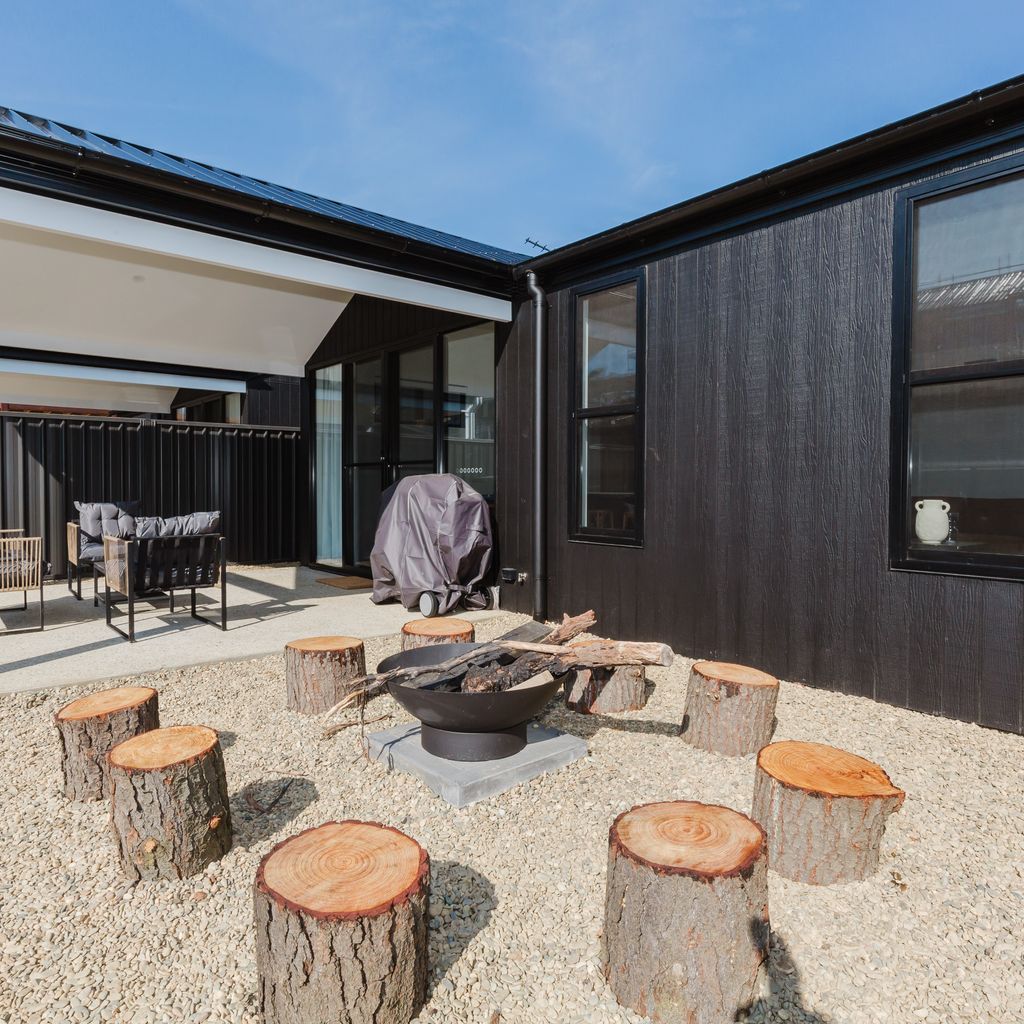 16A Rawson Street