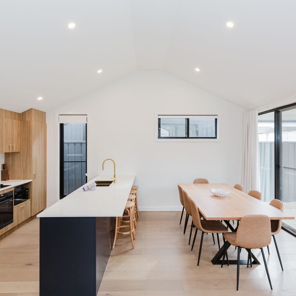 16B Rawson Street