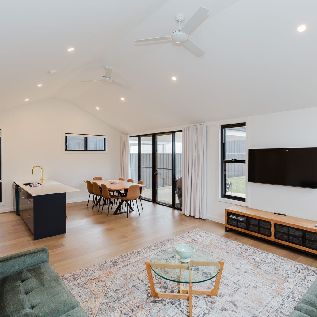 16B Rawson Street