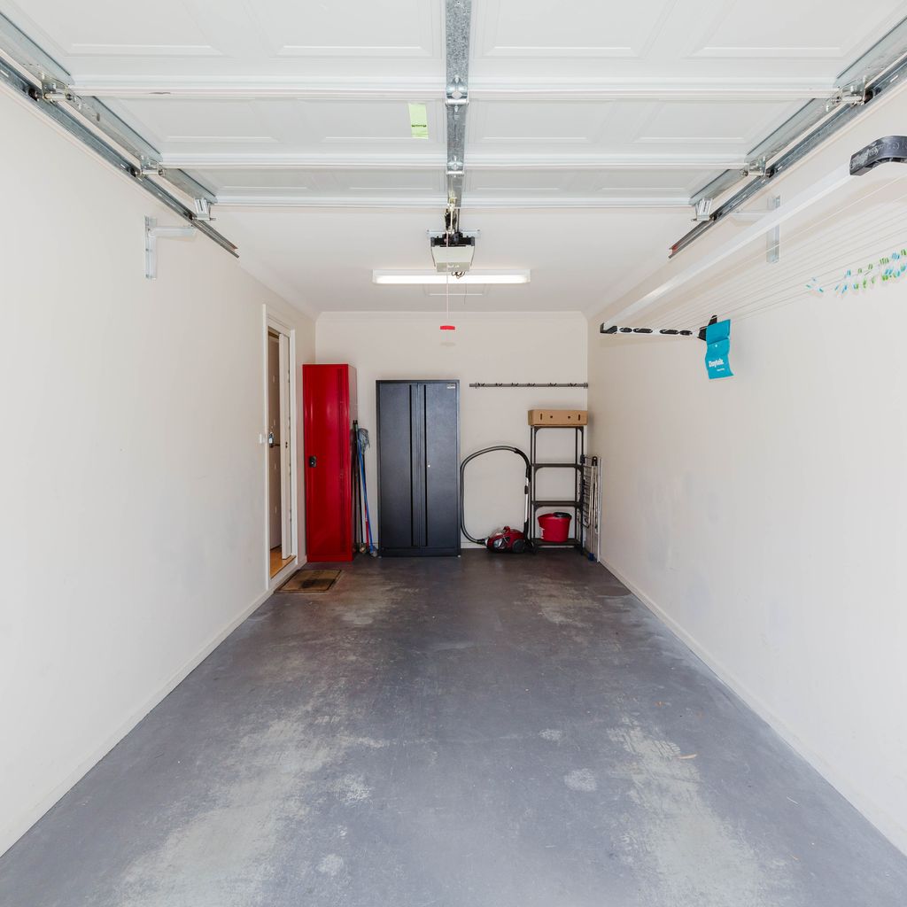 Khione – 6/23-25 Kirwan Close