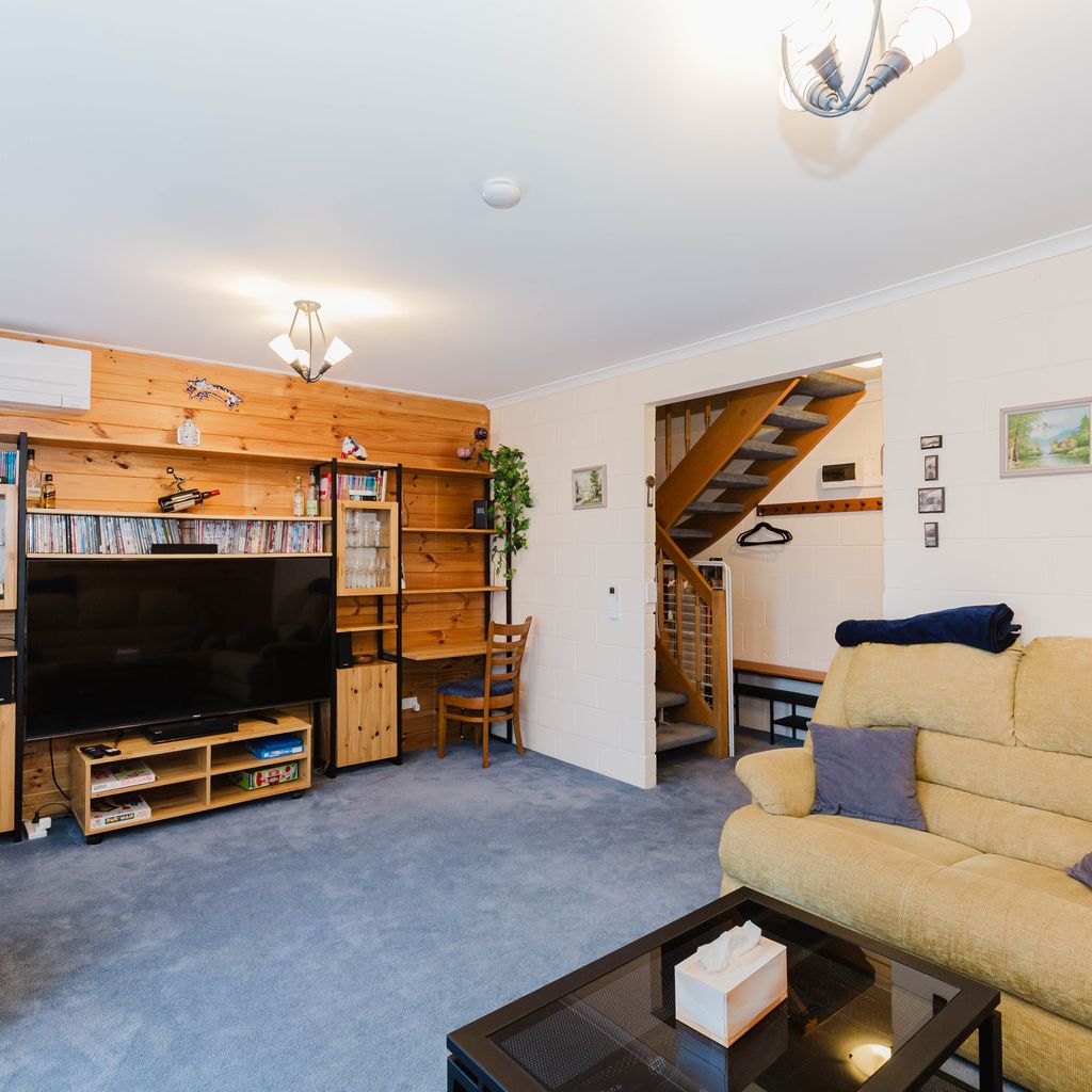 Montebello – 2/12 Cobbodah Street