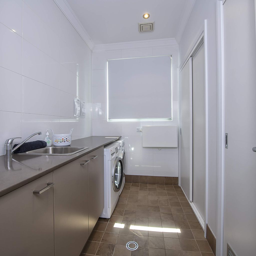 Piper’s – 2/111A Gippsland Street