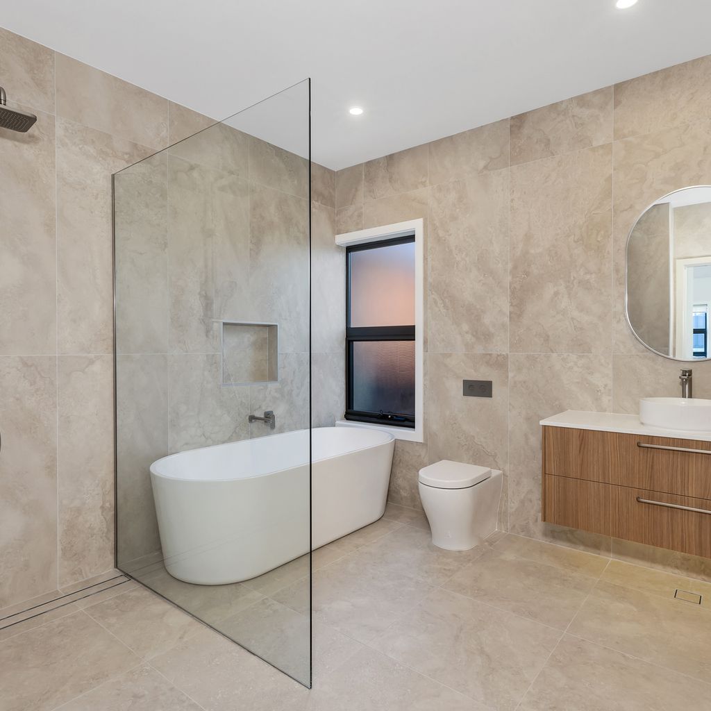 The Peak at Abbott. Spa, EV Charger & Luxury – 14 Abbott Street