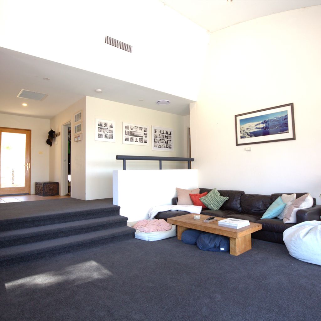 Mountain Zen – 94 Chongs Road