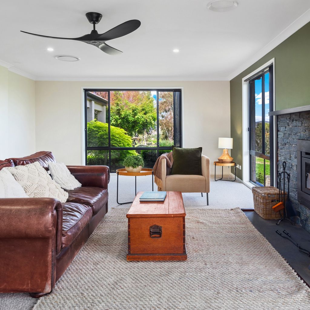 Snowy Mountains Retreat – 10 Mowamba Way