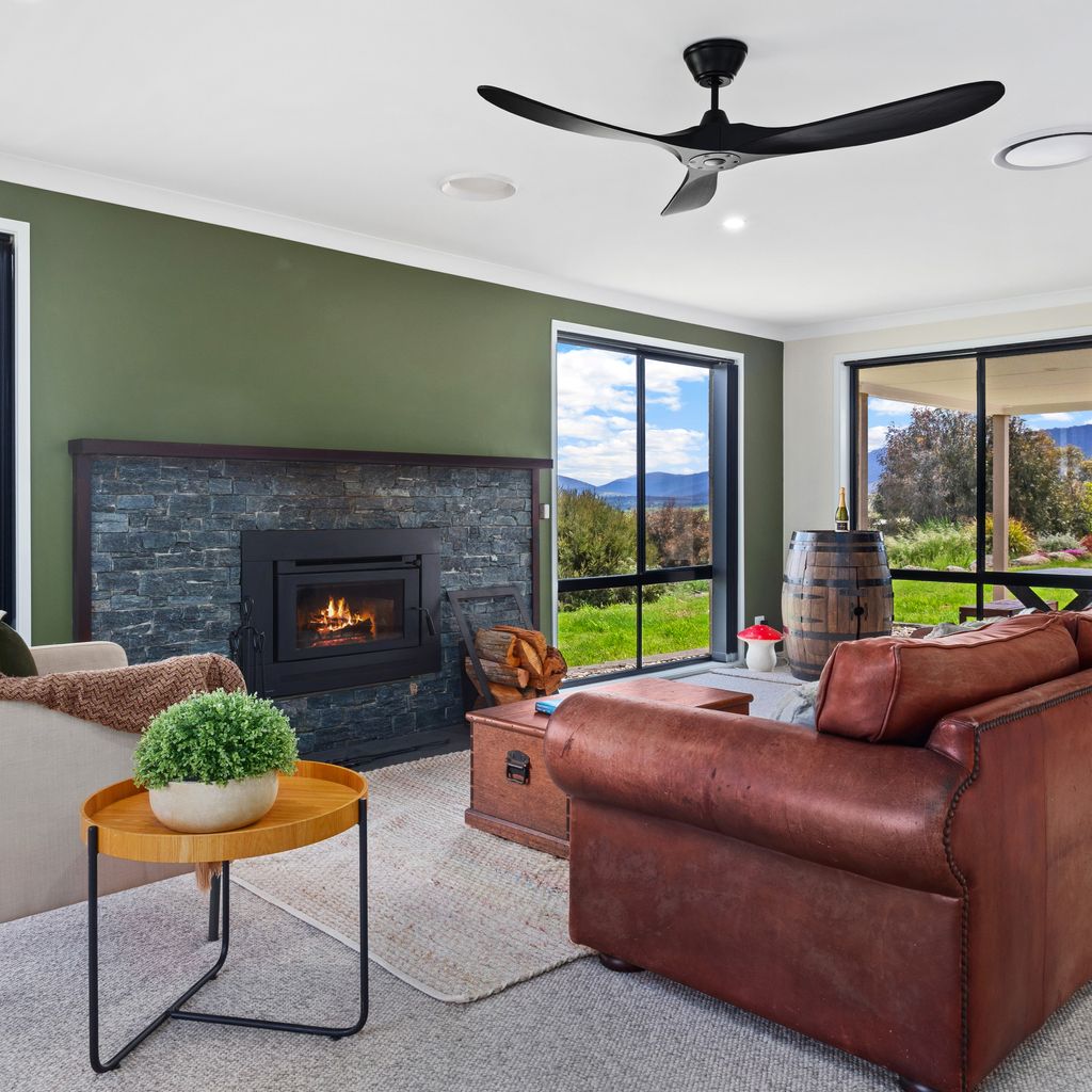 Snowy Mountains Retreat – 10 Mowamba Way