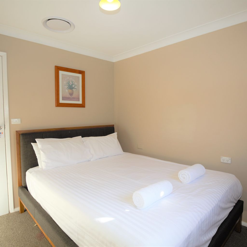 Blizzard Bunny Lodge – 43 Gippsland Street