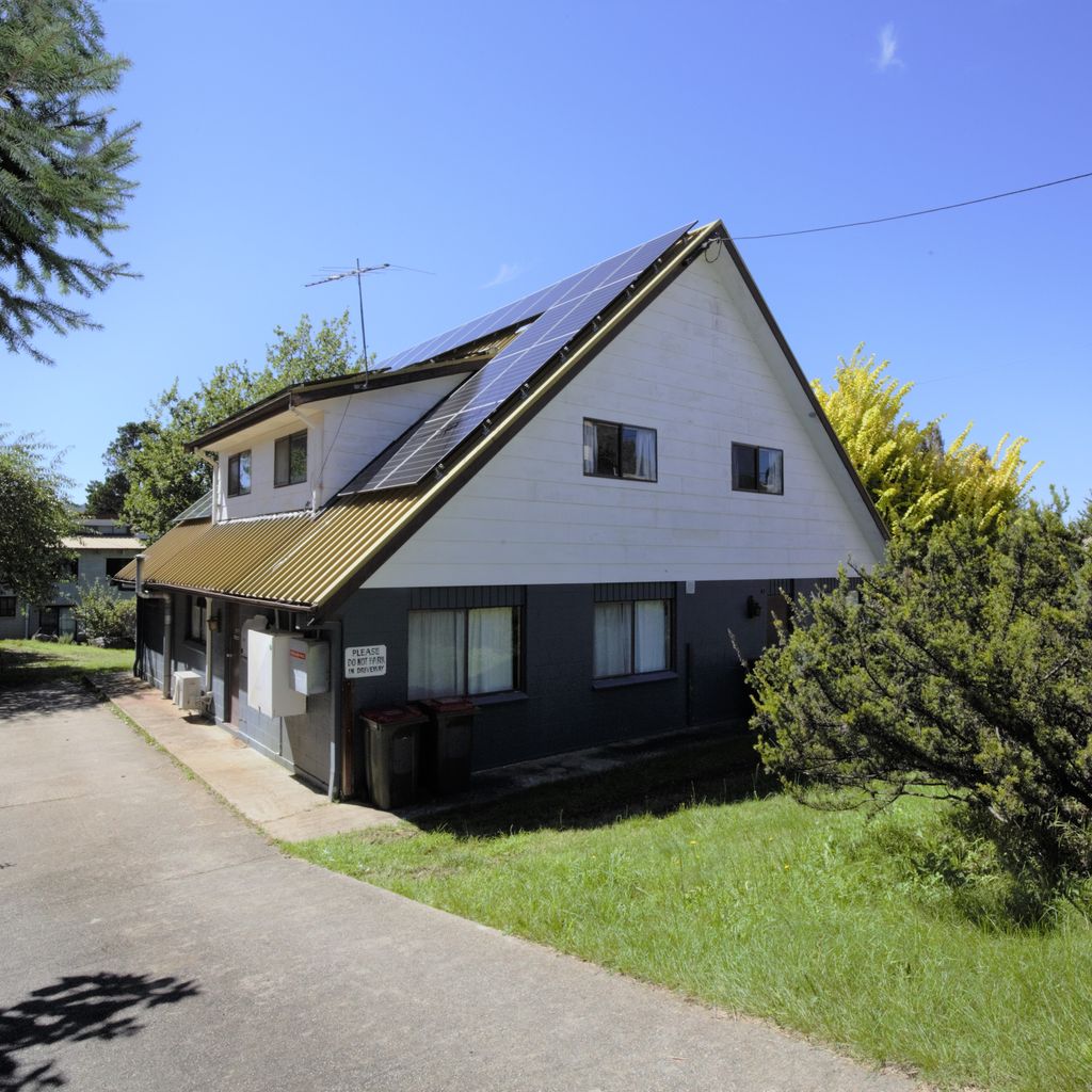 Blizzard Bunny Lodge – 43 Gippsland Street