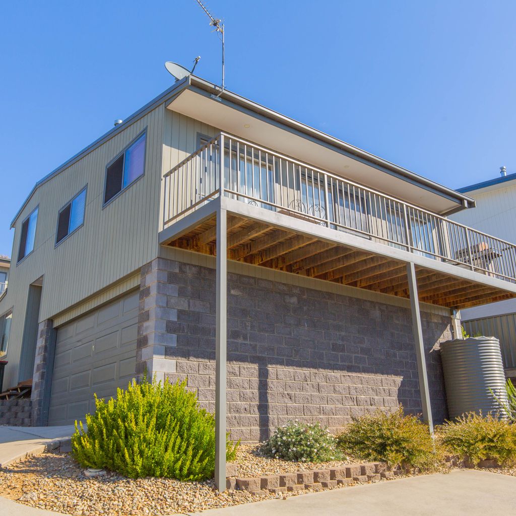 Boronia – 4/30 Nettin Circuit