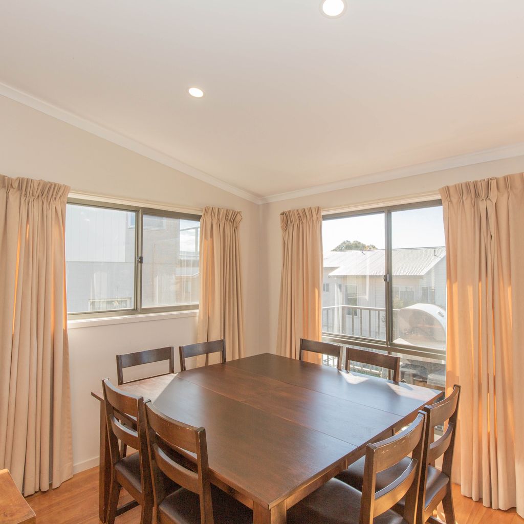 Boronia – 4/30 Nettin Circuit