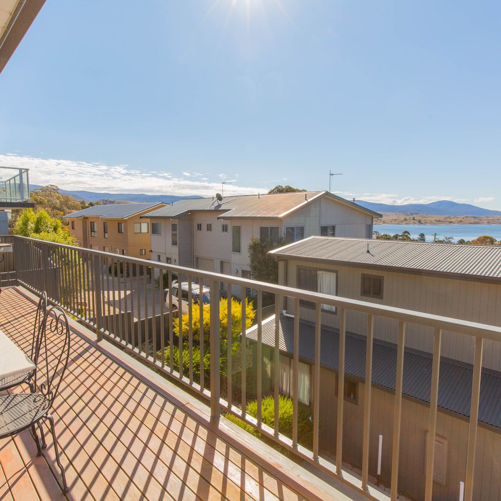 Boronia – 4/30 Nettin Circuit