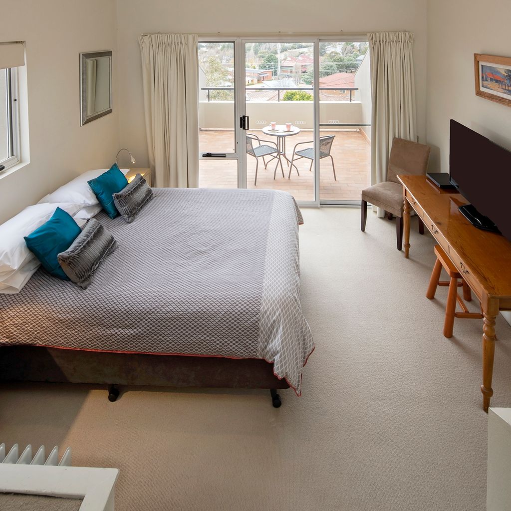 Cascades – 18/3 Kurrajong Street