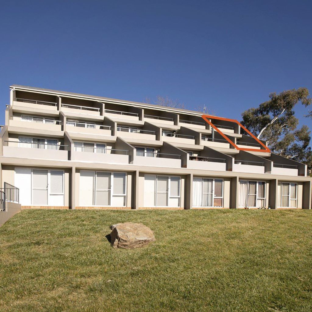 Cascades – 18/3 Kurrajong Street