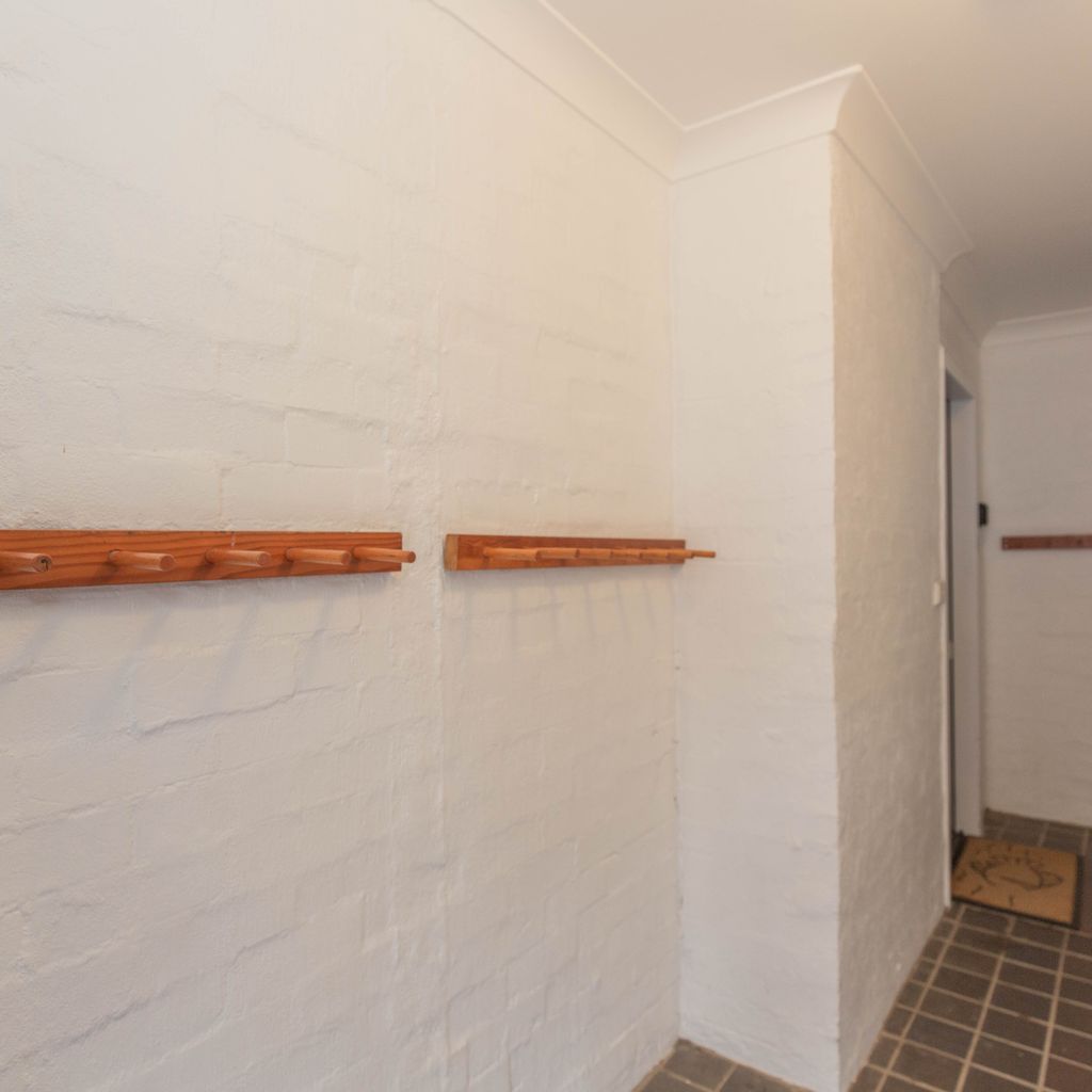 Dauphine – 1/23 Townsend Street