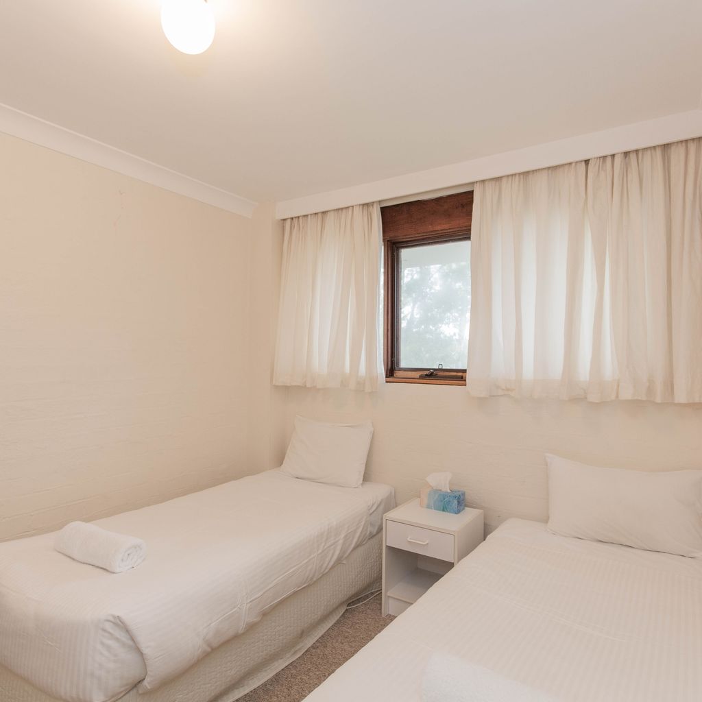 Dauphine – 3/23 Townsend Street