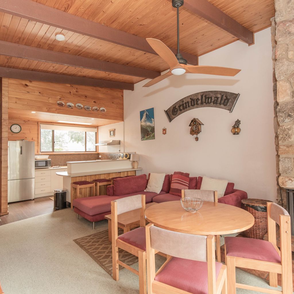 Grindelwald – 1/39 Townsend Street