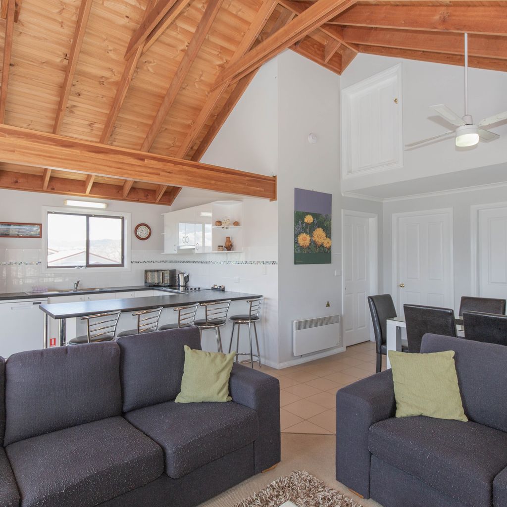 Kestrels Rest – 2/116 Gippsland Street