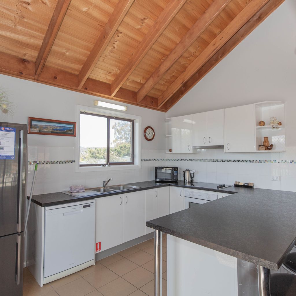 Kestrels Rest – 2/116 Gippsland Street