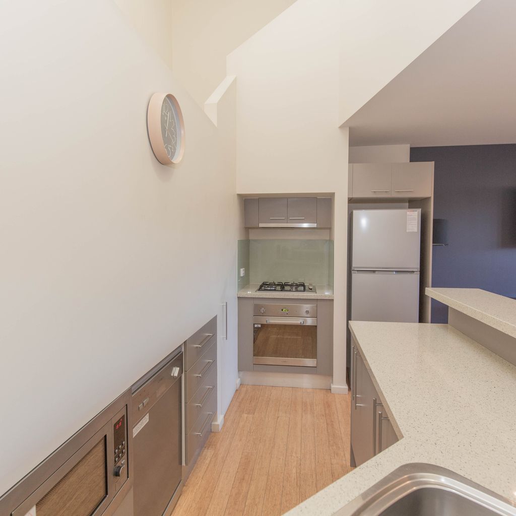 Khione – 5/23-25 Kirwan Close